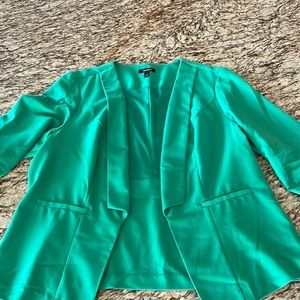 Green 3/4 sleeve blazer